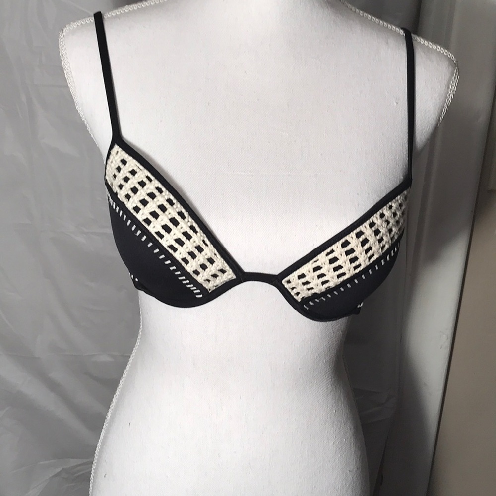 Victoria’s Secret Bikini top